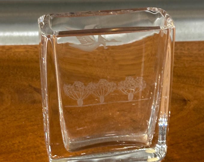 Bengt Edenfalk, Skruf Glassworks, Traditional Decor, Cabinet Vase, Engraved