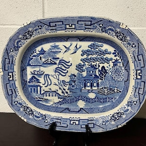 Lovely Antique circa 1796 Davenport Ceramic Willow Pattern Meat Platter Dish