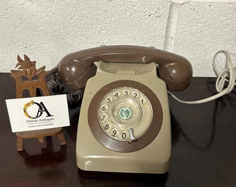 Vintage Retro BT Telephone 8746 - Stylish & Nostalgic