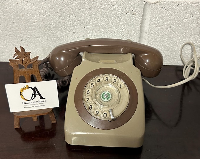 Vintage Retro BT Telephone 8746 - Stylish & Nostalgic