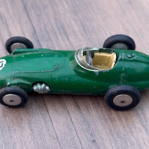 Rare Vintage Corgi Toys # 152 BRM Formula 1 Grand Prix Racing Car Diecast 1958