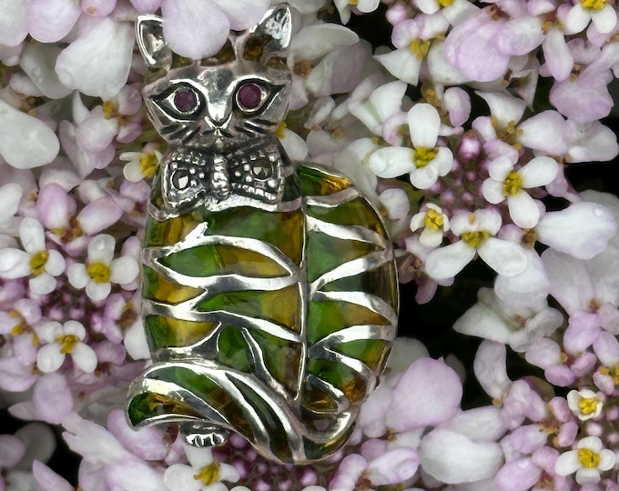 Art Nouveau Style Silver 925 Stamped Cat Brooch With Ruby Eyes