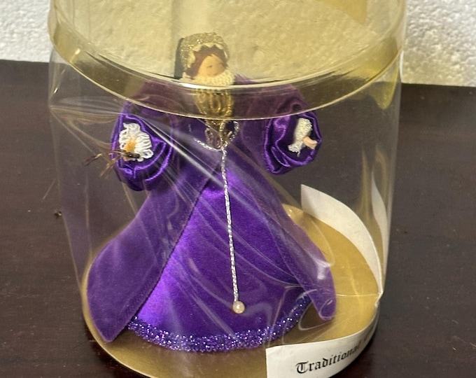 Vintage Traditional English Peg Doll In Original Display Box (1555 Tudor)