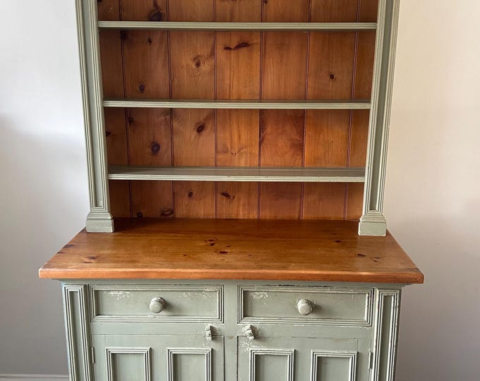 Quality Well Made Circa Early 1900’s Antique Pine Welsh Dresser