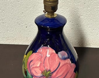 Moorcroft Pottery Table Lamp – Cobalt Blue with Hand-Painted Pink Flower Design