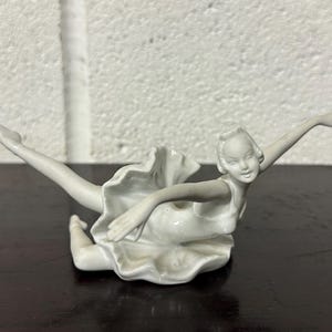 Vintage Wallendorf German White Porcelain Flying Ballerina 1694 Figurine A/F