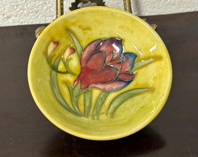 Lovely Small Moorcroft Floral Design Bowl