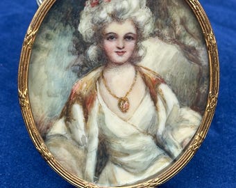 Original 19th Century Miniature Oval Portrait Watercolour Of A Young Lady in a Beautiful Ornate Gilt Frame