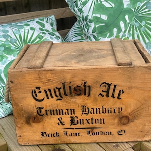 Rustic Wooden English Ale Truman Banbury & Buxton Brick Lane London Box Crate