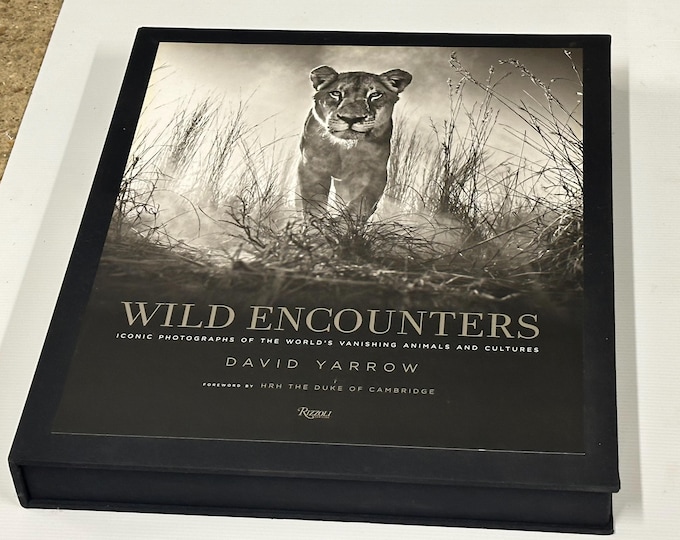 Rare David Yarrow, Wild Encounters Deluxe Edition Numbered 241/500 - This limited edition has a personal dedication from David Yarrow