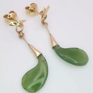 Beautiful Pair of 14K Yellow Gold and Jade Earrings.