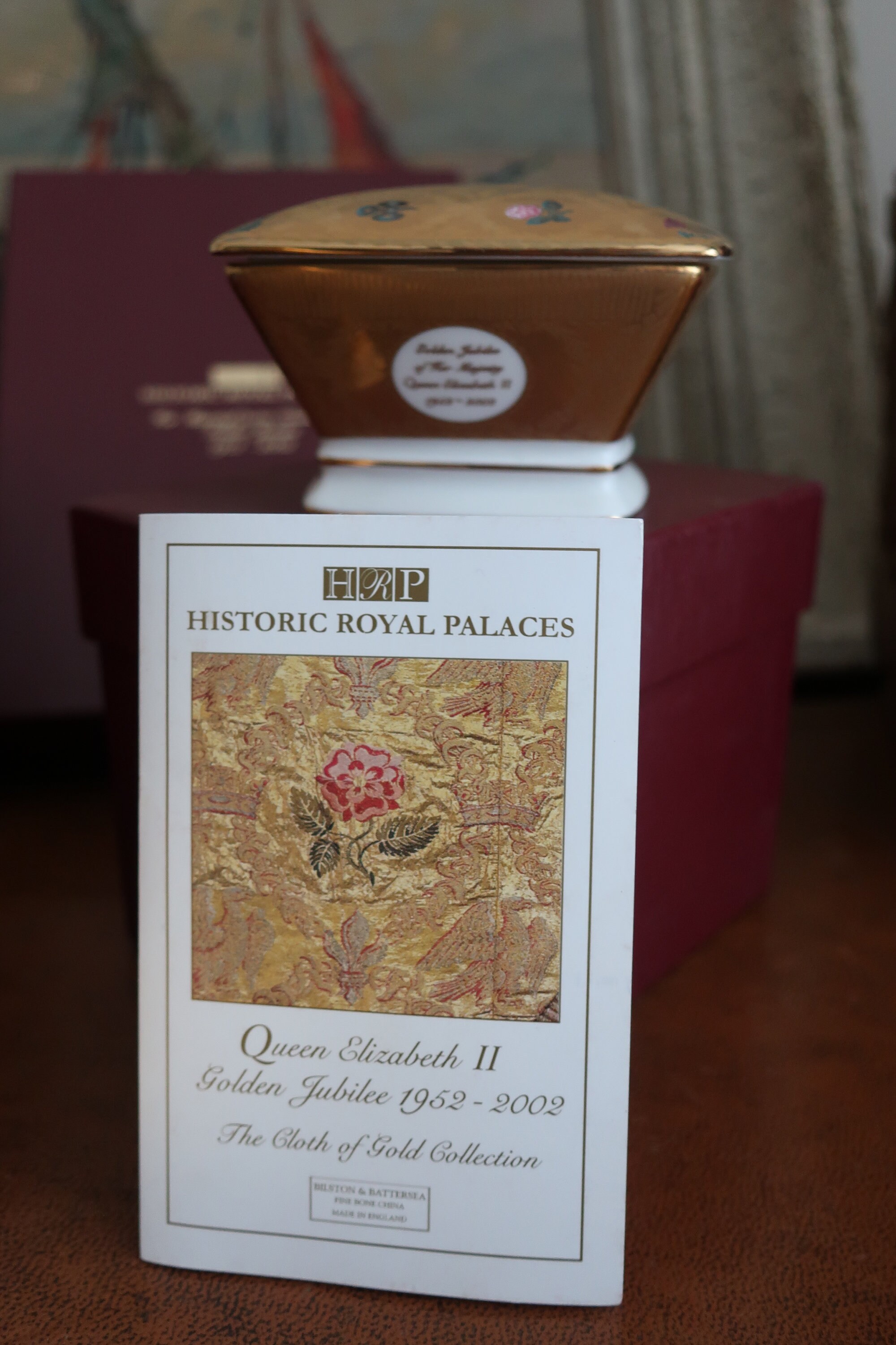 Two Rare Bilston Battersea Historical Royal Palaces Queen's Golden