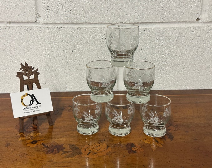 Beautiful Set Of Six Etched Schnapps Glasses Or Tumblers