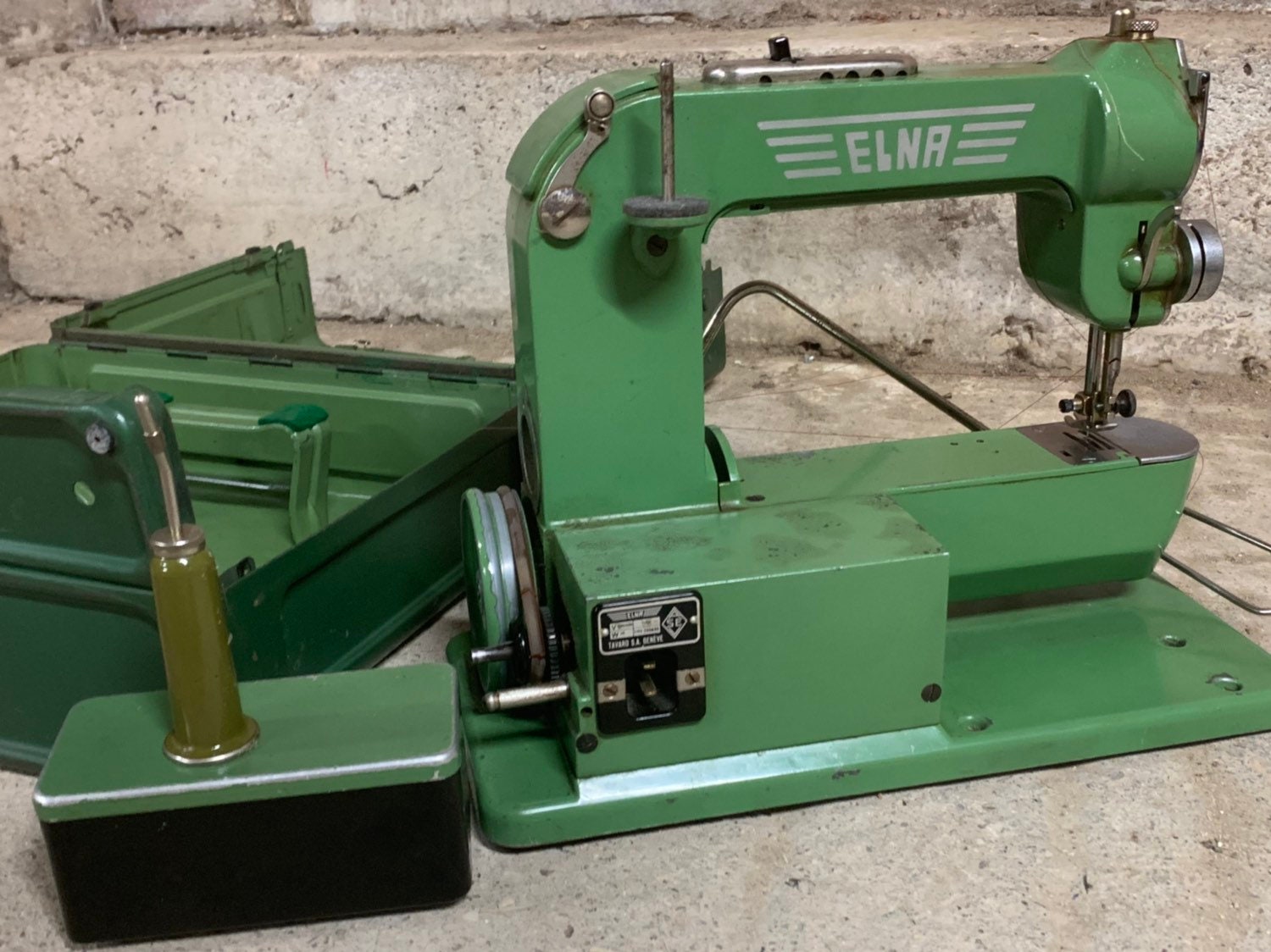 A Rare c1940’s Vintage ELNA No.1 Grasshopper Sewing Machine.