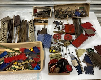 Large Vintage Meccano Job Lot – Mixed Parts, Panels, Girders, Wheels, Plates Etc