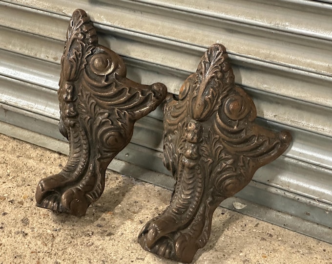 Pair Of Huge Antique Circa 1900 Cast Iron Claw Bath Feet