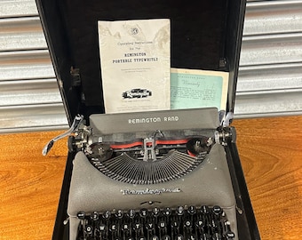 Vintage Remington Rand Portable Typewriter with Case & Instructions – Classic Retro Office circa 1940’s