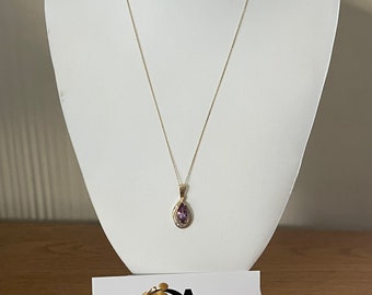 Beautiful Hallmarked 9ct Gold Amethyst & Diamond Pendant on a Belcher Chain stamped 375