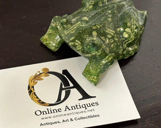Lovely Vintage Green Jade Toad Paperweight