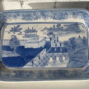 Beautiful Vintage Chinese Blue and White Ceramic Hand Painted Serving Plate
