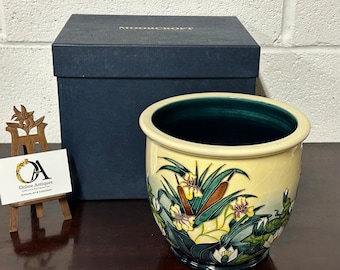 Stunning Moorcroft Jardinere ‘Lamia’ Bulrush Design