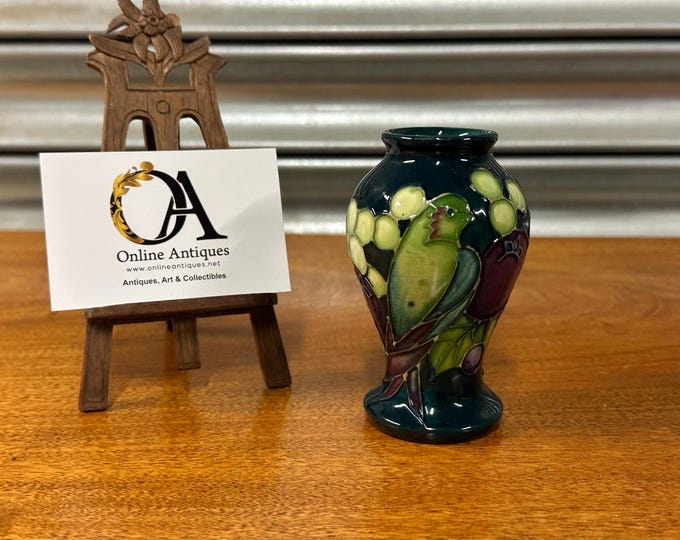 Beautiful Moorcroft Pottery Small Vase – Finches Pattern – Hand Painted
