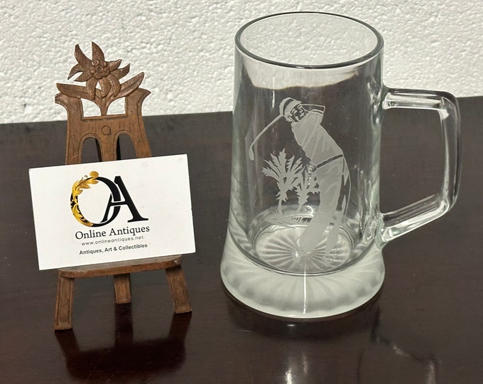 Quality Unused Golfer Etched Glass Tankard