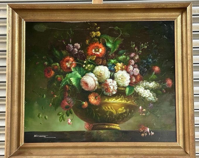 Gorgeous Original Still Life Painting Of Flowers Signed By Artist Bethune