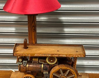 Hand-Carved Folk Art Traction Engine Table Lamp – Scratch Built – Brian Stephenson (Barnsley), 1990 – Working