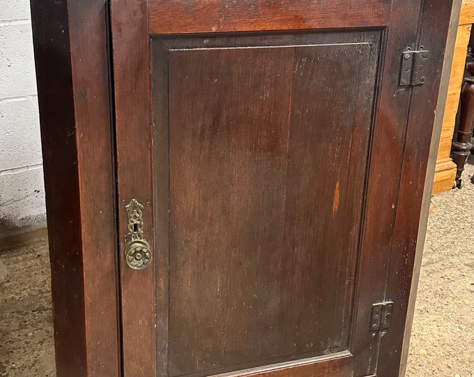 Very Large Georgian early c1800’s Antique Wall Hung Corner Cabinet