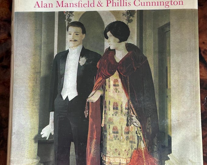 Handbook Of English Costume In The 20thC 1900-1950 First Edition