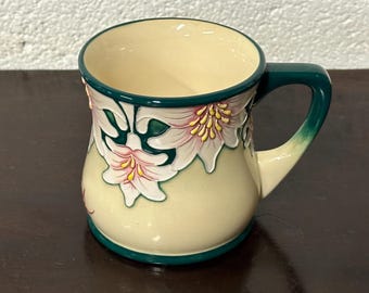 Beautiful 2004 Moorcroft Pottery Mug With Floral Design