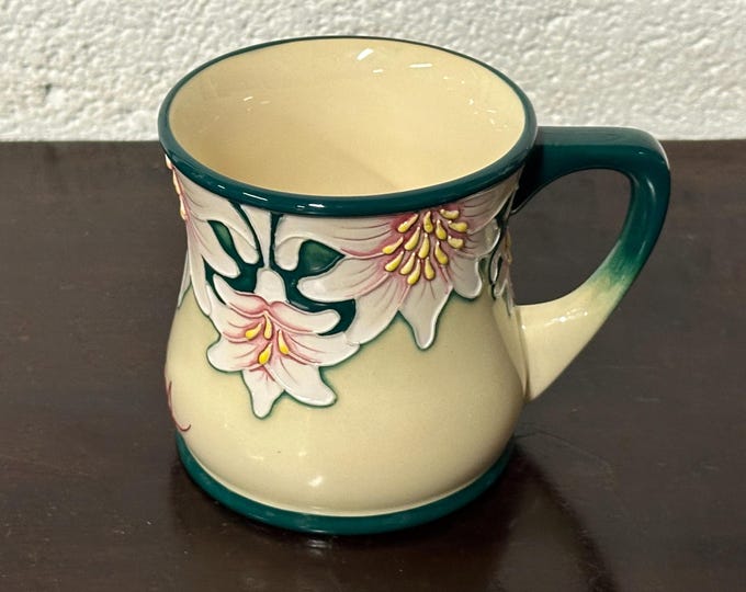 Beautiful 2004 Moorcroft Pottery Mug With Floral Design