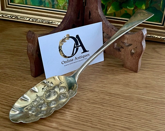 George III Silver Berry Spoon with Gilded Bowl Hallmarked for London 1817