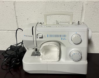 Frister & Rossmann 6423 Sewing Machine - Hardly Used
