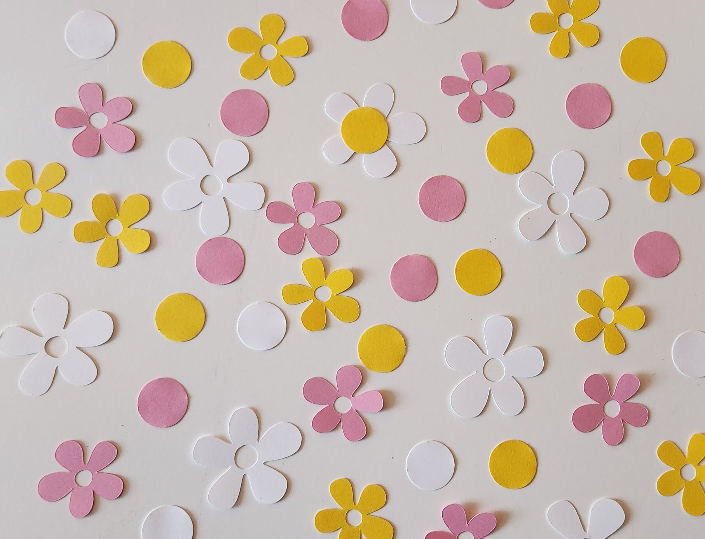 Daisy Confetti Set of 120 Flower Confetti Party Decor Table Confetti