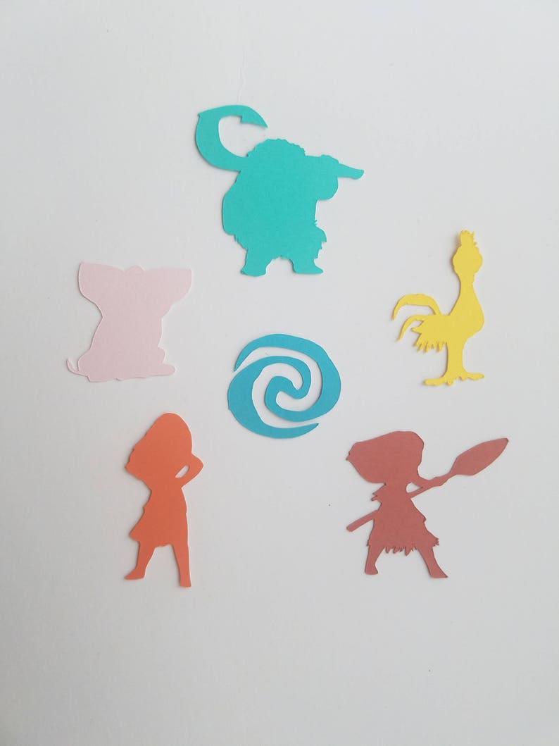Puede incluir: Una colecci&oacute;n de recortes de papel coloridos con personajes y s&iacute;mbolos de una popular pel&iacute;cula animada. Los recortes incluyen una figura turquesa, un cerdo rosa, un gallo amarillo, una ni&ntilde;a naranja, una ni&ntilde;a marr&oacute;n y un s&iacute;mbolo de espiral azul.