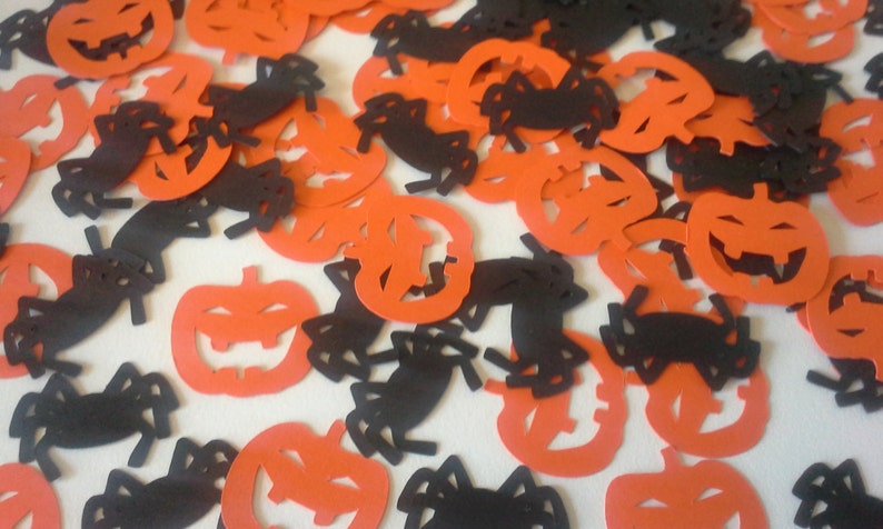 Halloween Confetti Spider and Pumpkin Set of 100 Jack O'Lantern Confetti Table Confetti image 2