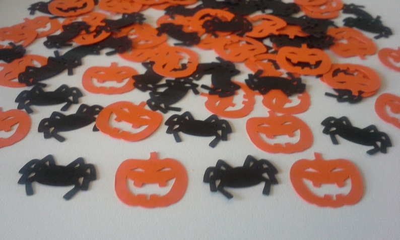 Halloween Confetti Spider and Pumpkin Set of 100 Jack O'Lantern Confetti Table Confetti image 1