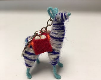 Fox Wire Farm Alpaca/Llama Key Chain