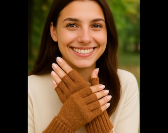 Alpaca Fingerless Gloves: Lightweight Hypoallergenic Knit Warmers