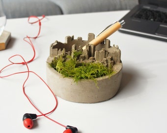 MOSS GARDEN - Decorative Concrete Mini city Planter Handmade in the UK Gifts for him or her Desk Decor
