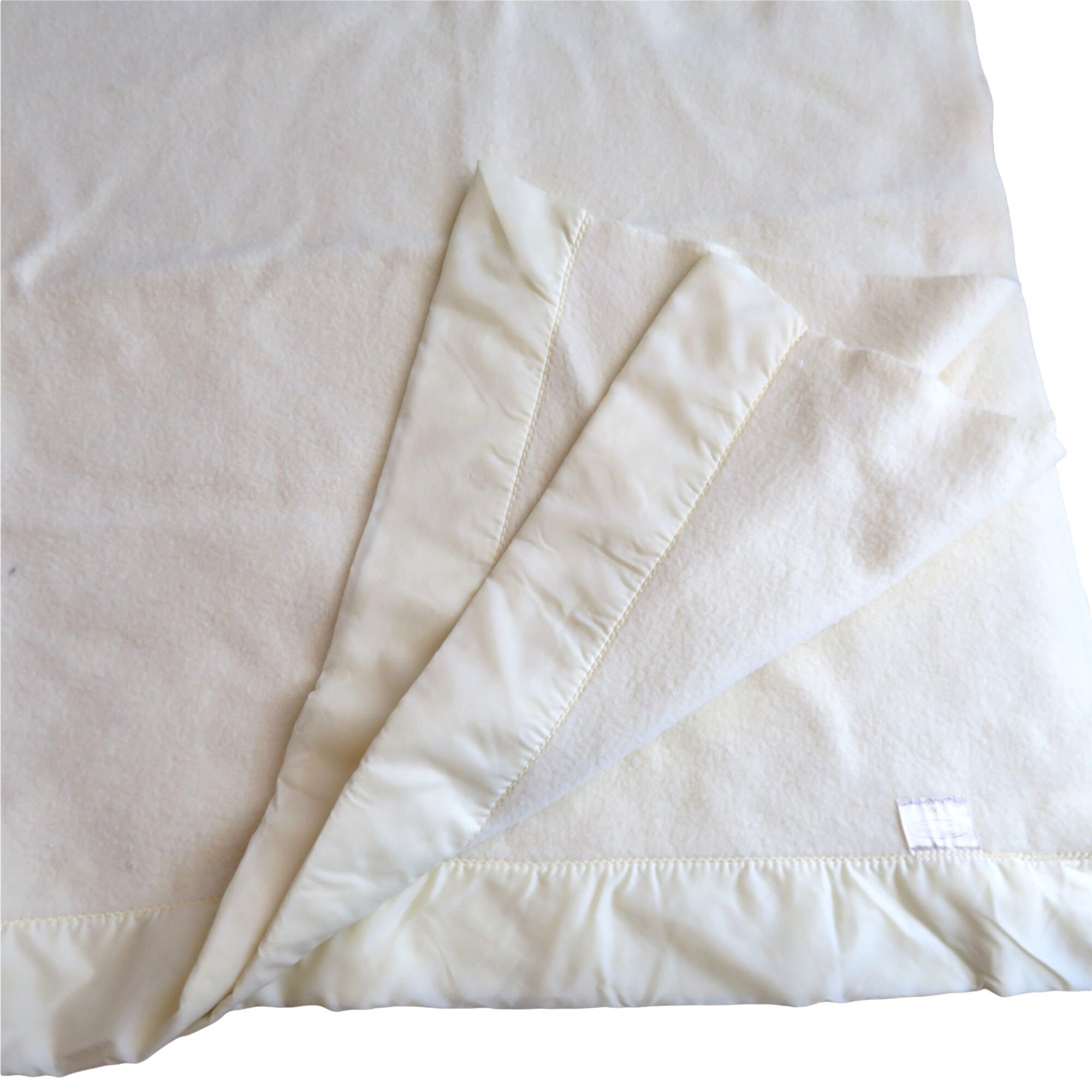 Vintage Acrylic Thermal Blanket Light Yellow Satin Trim Twin Etsy