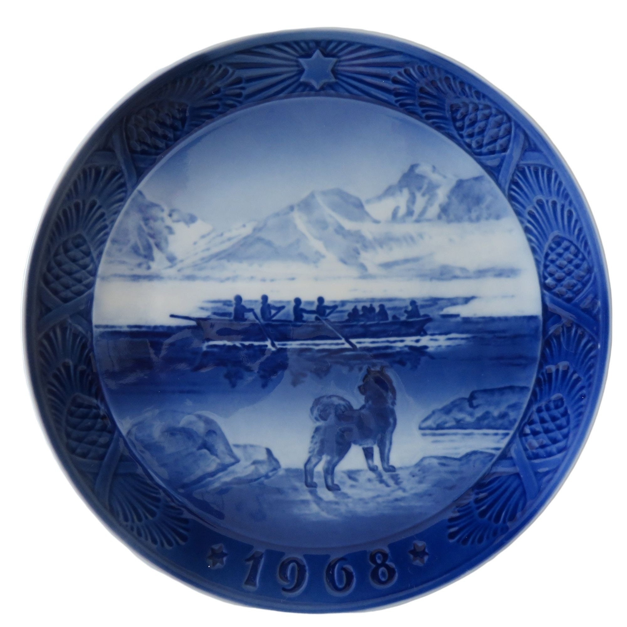 Vintage 1968 Royal Copenhagen Christmas Plate: 