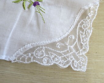 LOT DE SERVIETTES DE TABLE BRODERIE FLEURIE (LOT DE 4) | Zara Home België / Belgique