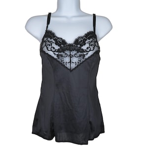 Vassarette Black Lace Trim Camisole Top Lingerie Size 36/S Black Nylon Spandex