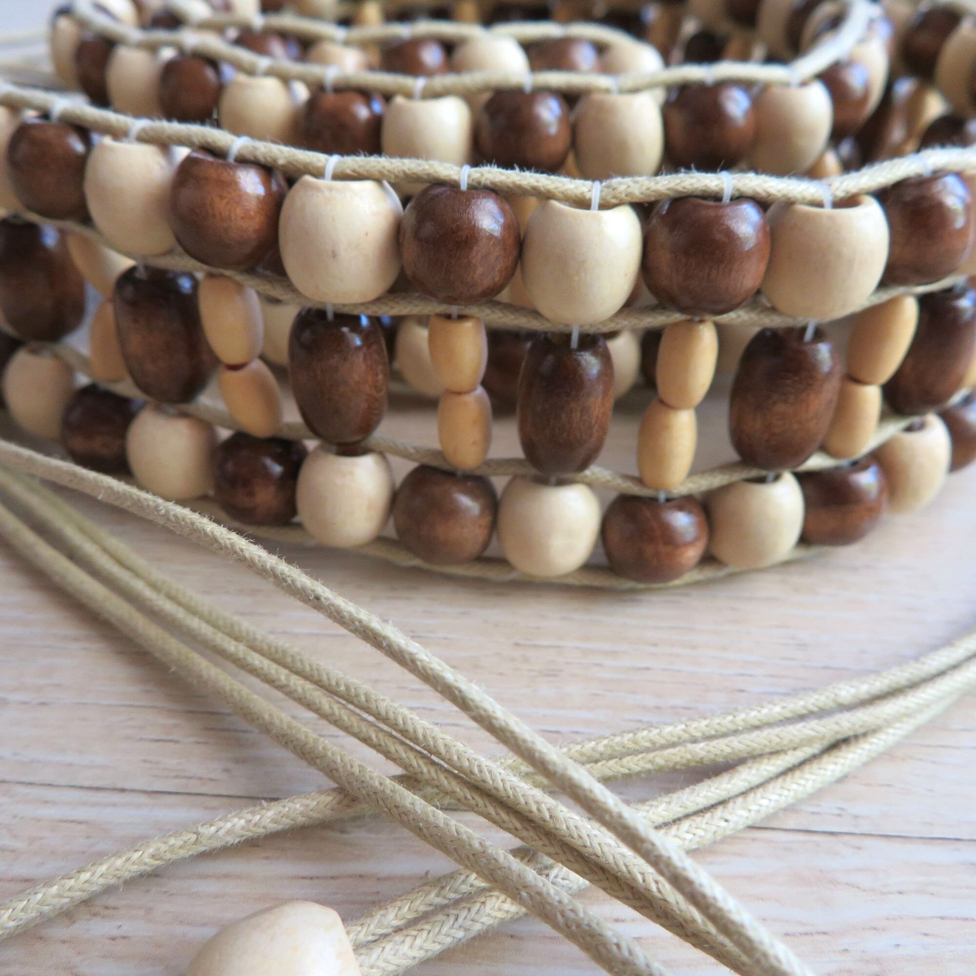 Ceinture Boho Macramé Fait Main – Marron, Perles, Pompons – Taille Unique – Femme