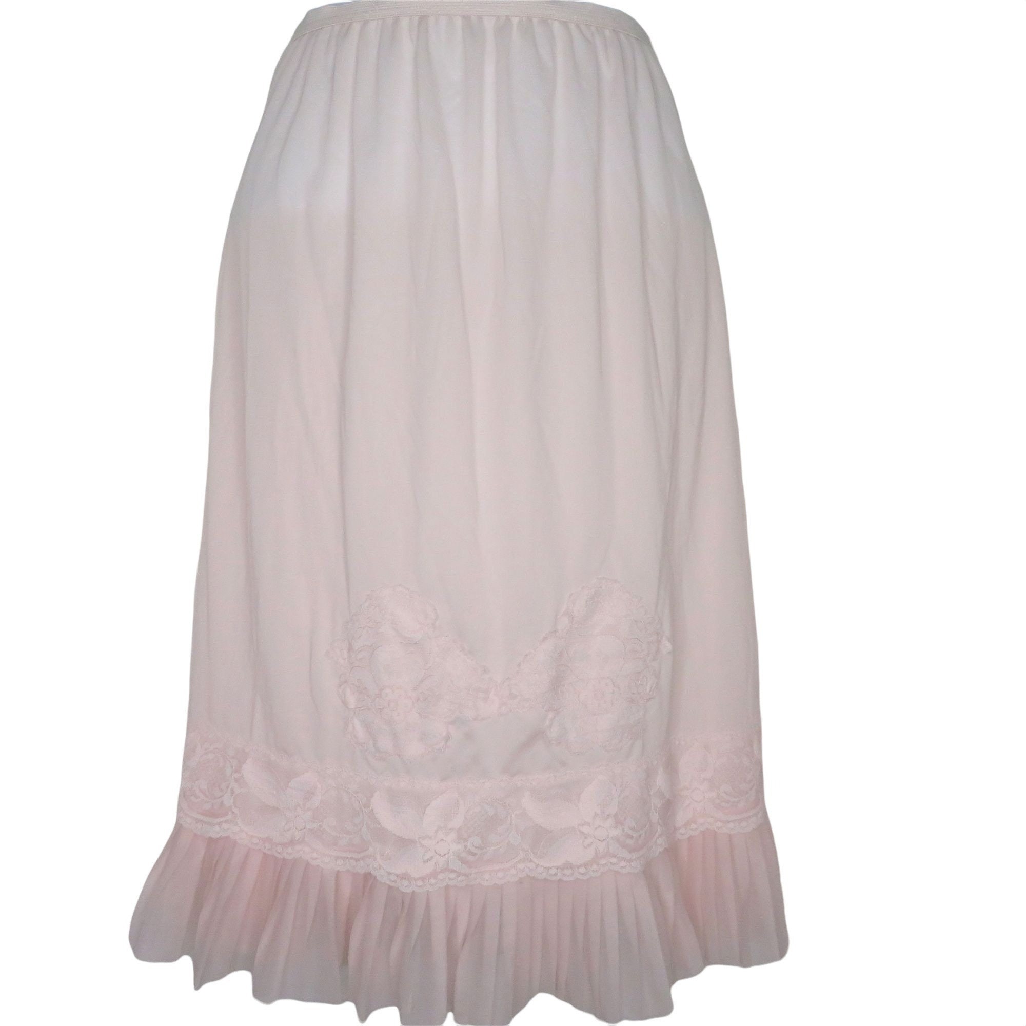 [LOW CLASSIC] / ☆ 24SS STITCH SHIRRING SKIRT / WHITE Low Classic Raw-Cut Shirring Skirt in White | Lyst