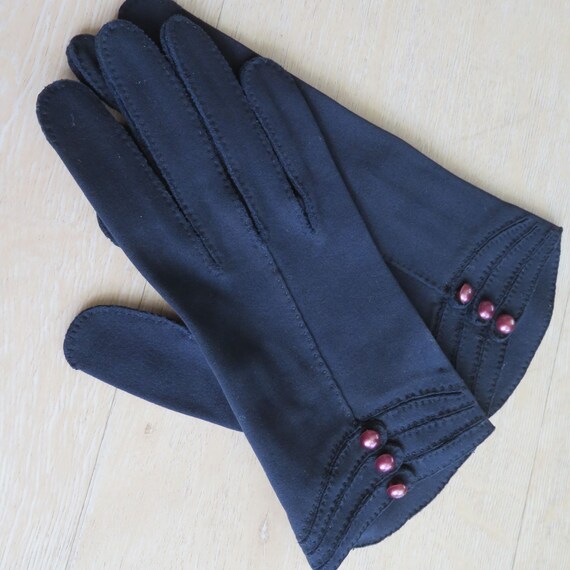 Vintage 60s Handmade Crescendoe Wrist Gloves Wome… - image 7