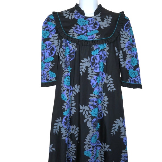 Vintage 70s TORI RICHARD Golden Monarch Collection Muumuu Vintage 70s TORI RICHARD Golden Monarch Collection Muumuu